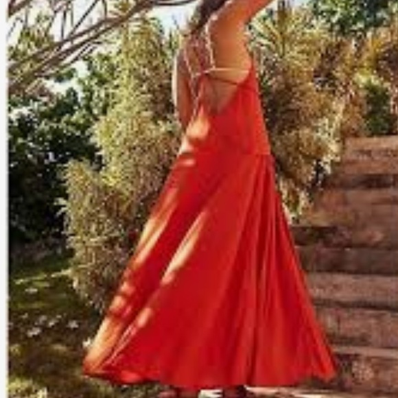 FREE PEOPLE CROSS BACK MAXI DRESS MEDIUM AND LARGE RED BRICK - Picture 5 of 6